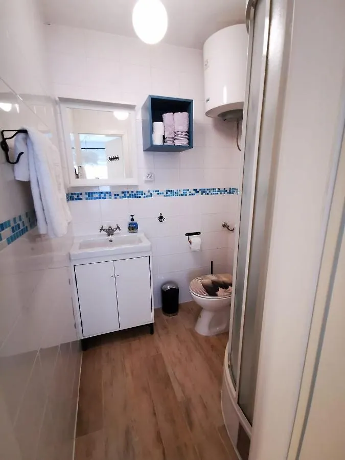 Apartment Miljenko I Dobrila Kastela